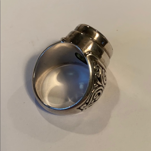 Sterling Silver Blue Topaz Ring 8.5 - Picture 3 of 7